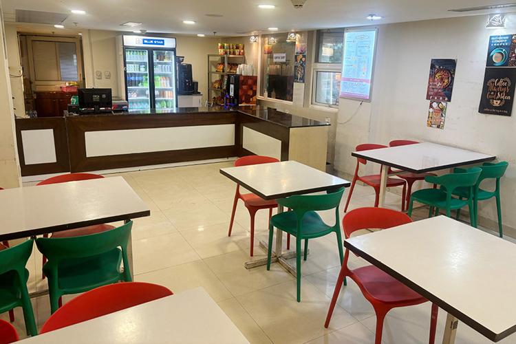 dining area 500